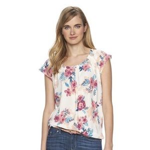 🦔 3/$25 SALE! 🦔 Lauren Conrad Pleated Blouse